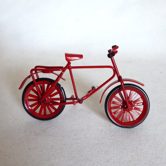 NEW FAIRY GARDEN VILLAGE MINIATURE WOOD FENCE BIRD BATH BICYCLE LOT - Picture 5 of 11